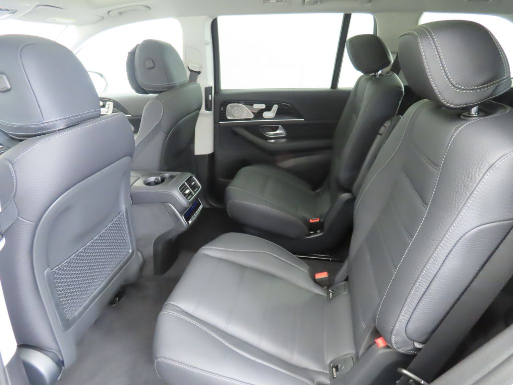 Thumbnail: 2026 Mercedes-Benz GLS - 23