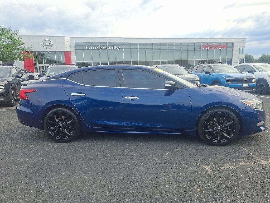 Thumbnail: 2017 Nissan Maxima - 7