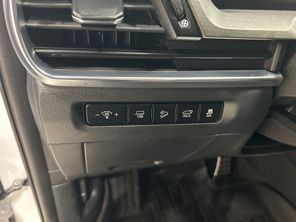 used 2025 Kia Telluride car, priced at $50,262