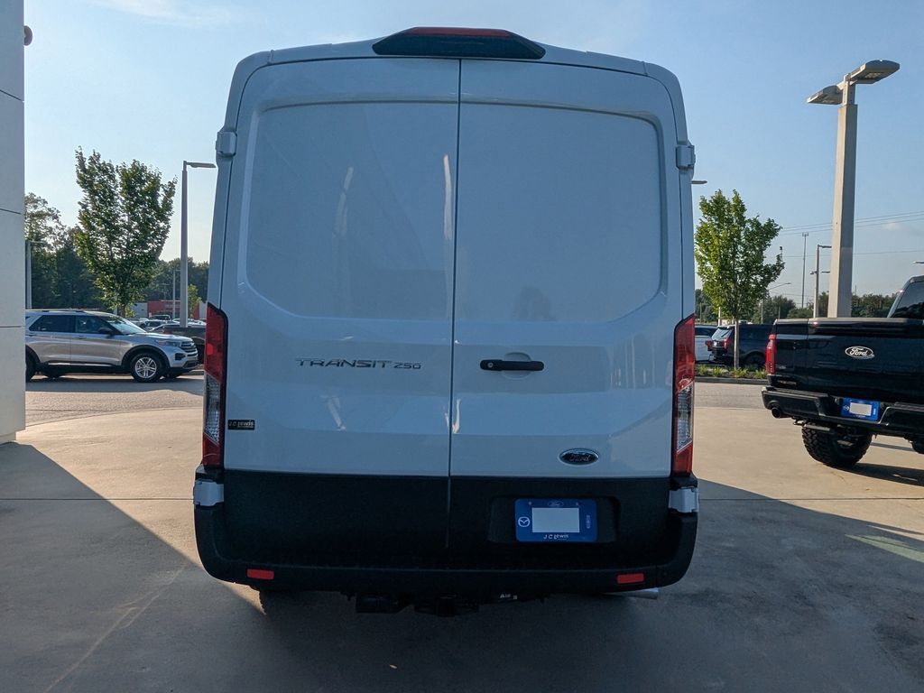 2025 Ford Transit 250
