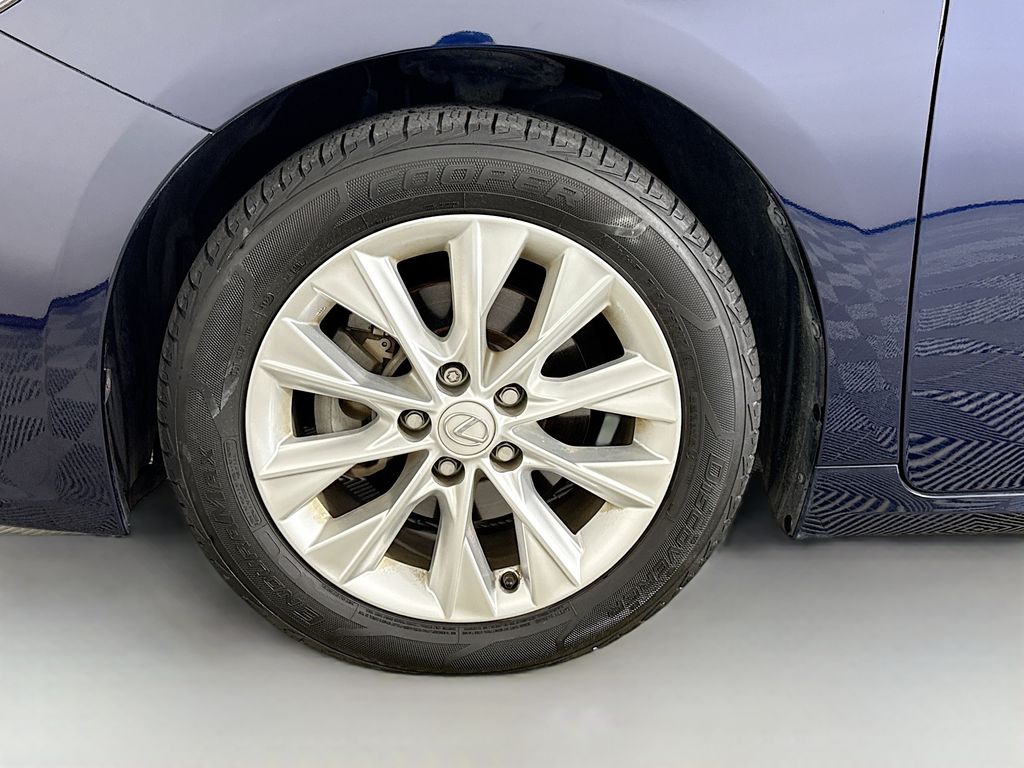 Thumbnail: 2015 Lexus ES - 31
