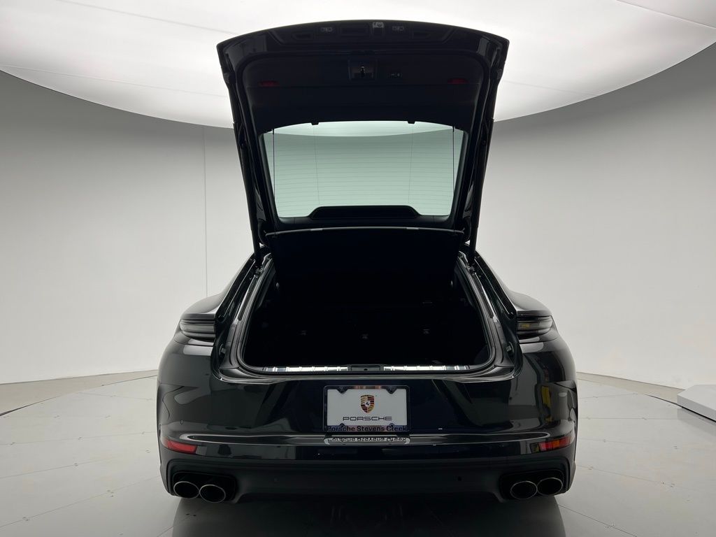 Thumbnail: 2025 Porsche Panamera - 20