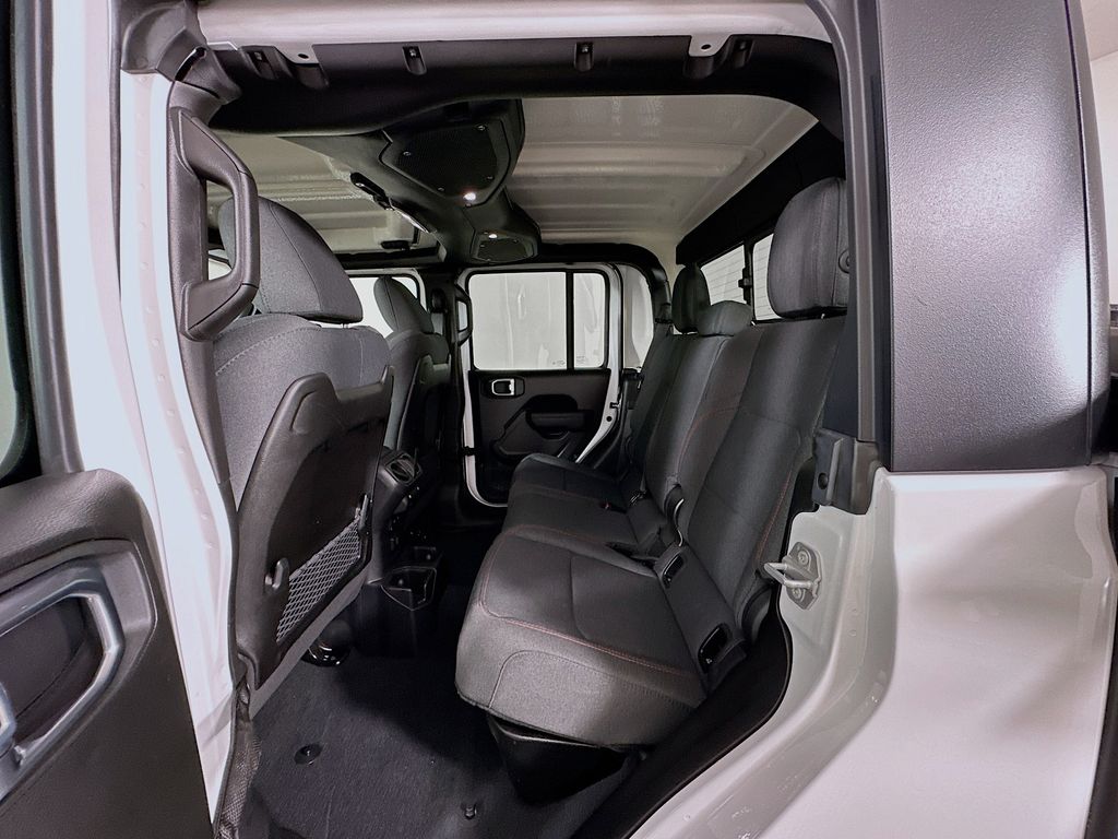 Thumbnail: 2024 Jeep Gladiator - 24