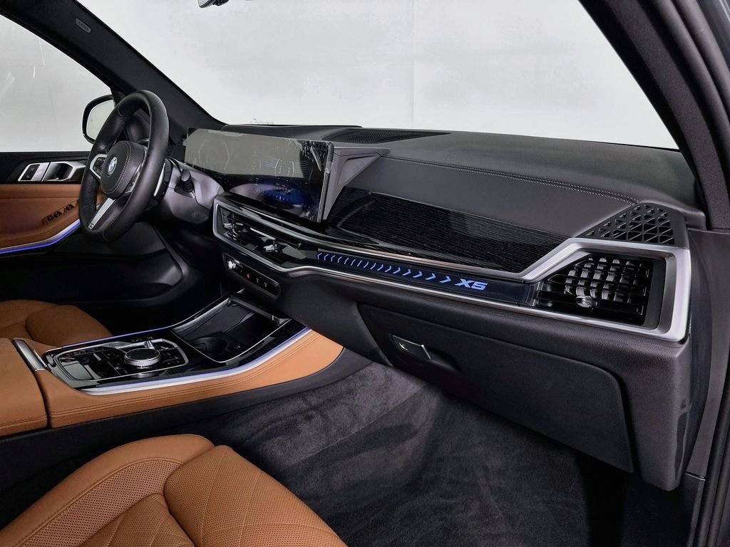 Thumbnail: 2025 BMW X5 - 30
