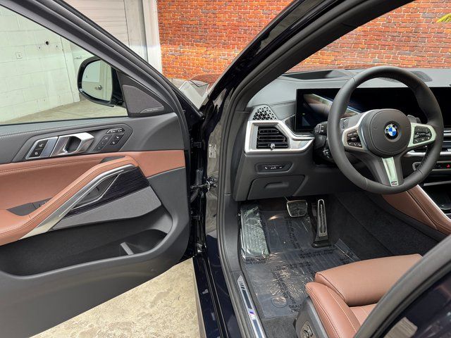 New 2026 Black BMW xDrive40i image 9