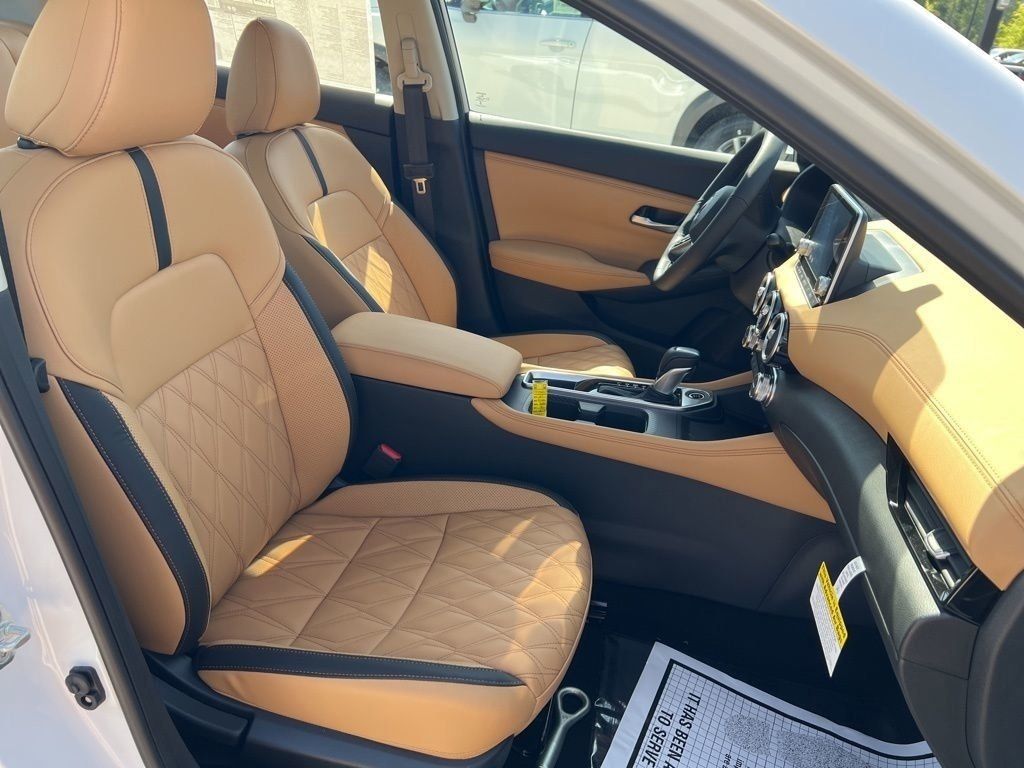 2025 Aspen White Tricoat Nissan Sentra SV FWD Sedan