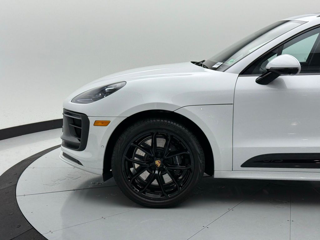2024 Porsche Macan GTS 32