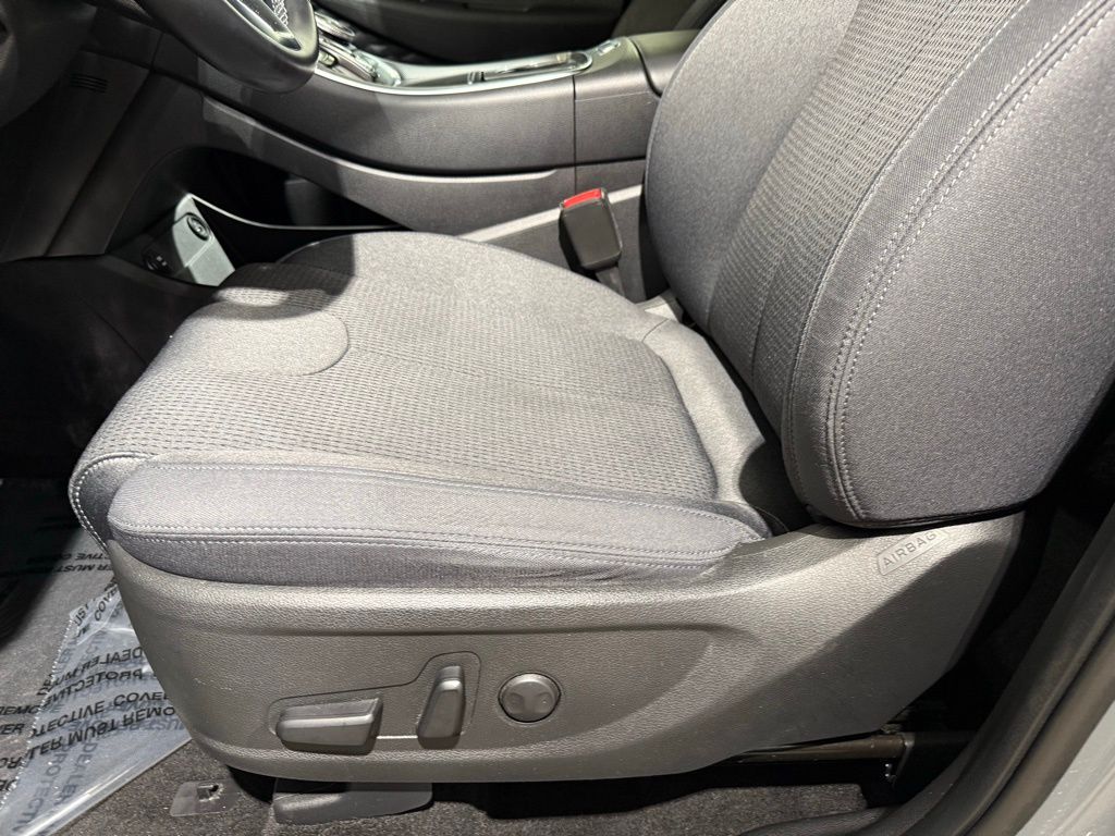 Thumbnail: 2023 Hyundai Santa Fe - 14