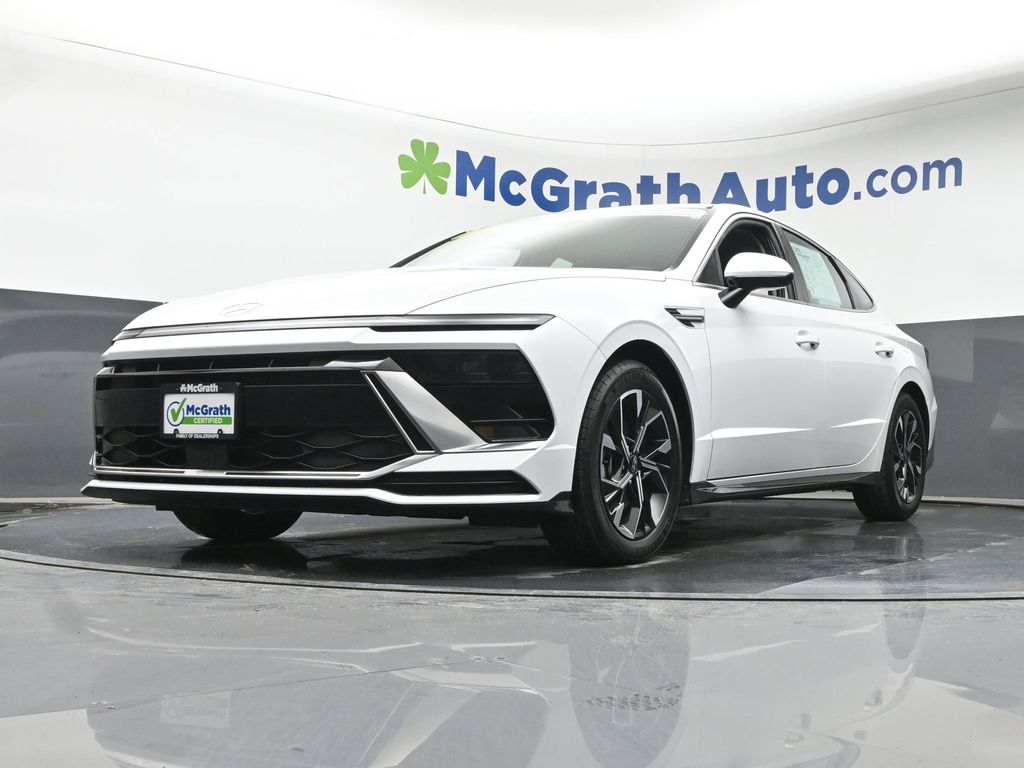 Certified Used 2024 White Hyundai SEL image 6