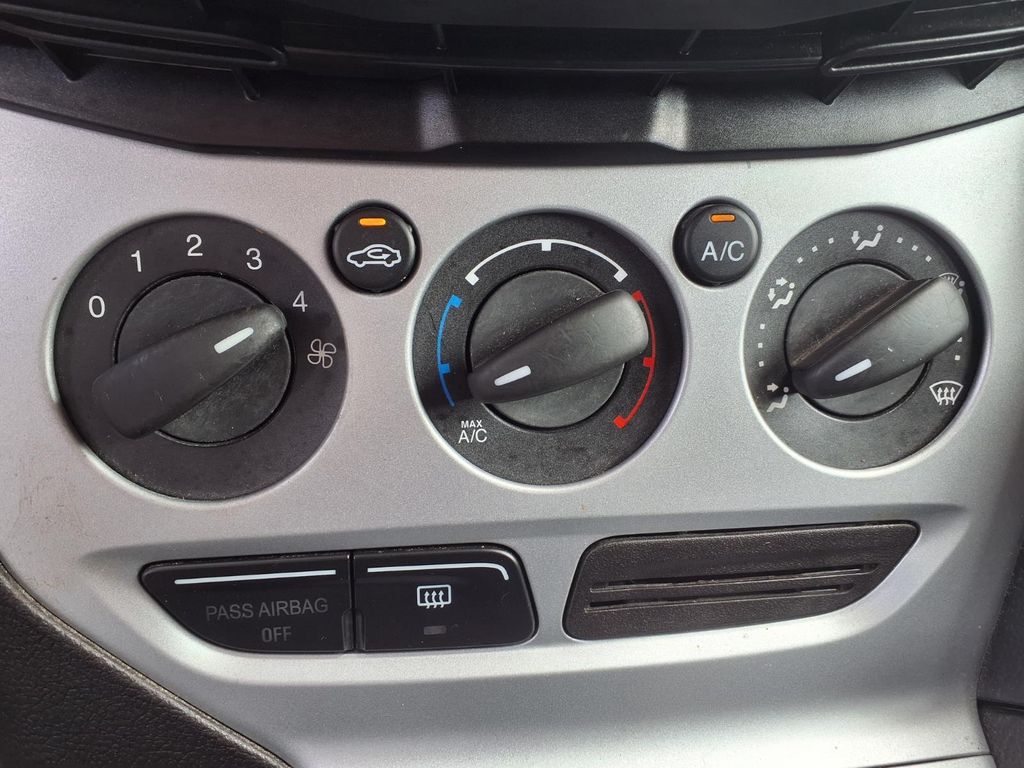 2013 Ford Focus SE  at Bayway Cadillac of The Woodlands