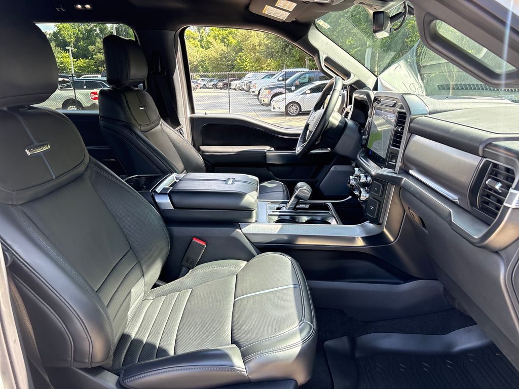 Used 2025 White Ford Platinum image 29