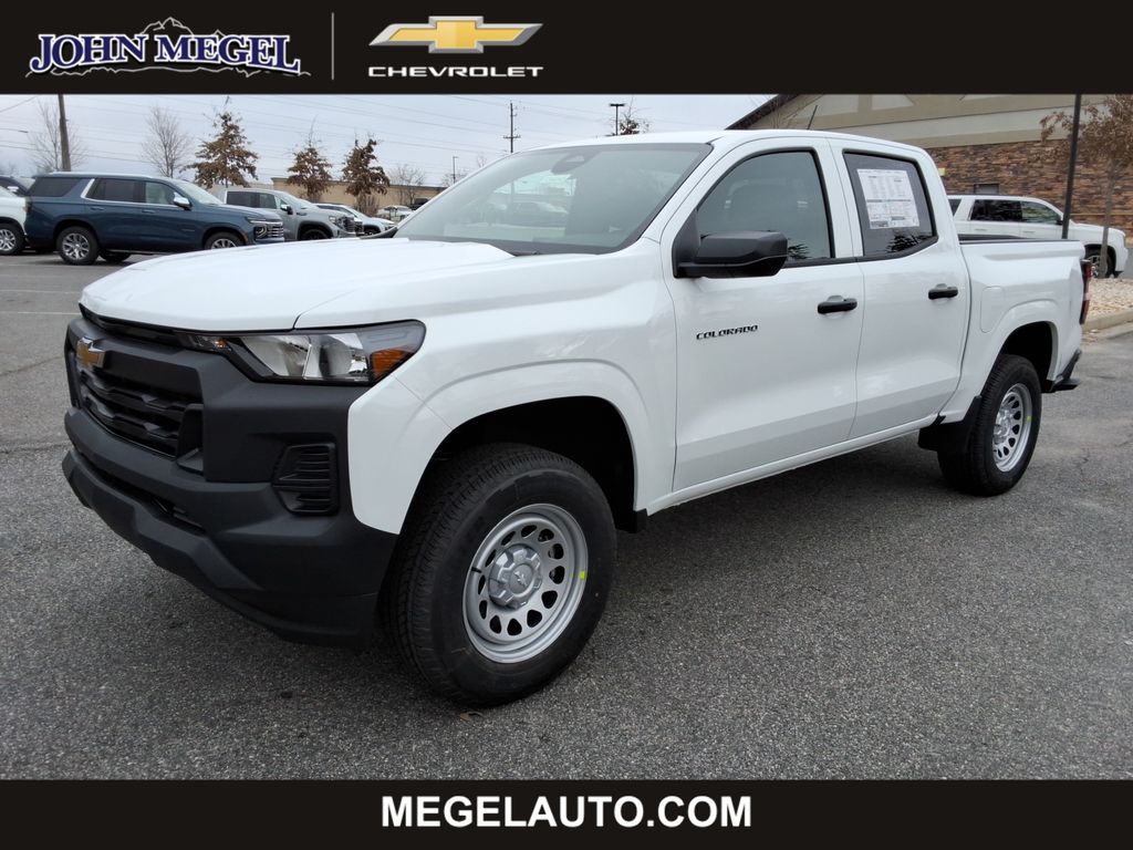 Summit White 2026 Chevrolet Colorado Pickup Truck 4X2 8-Speed Automatic