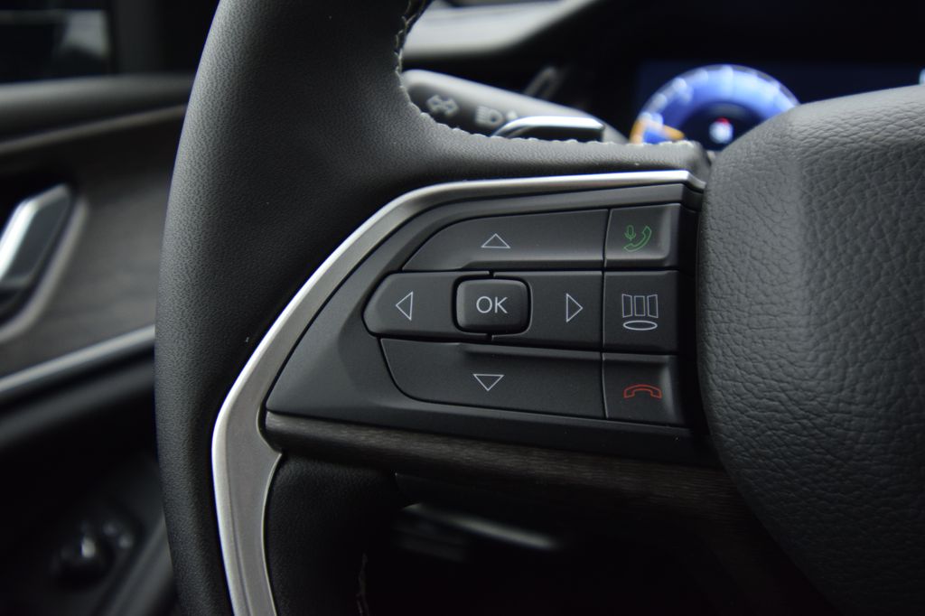 new 2026 Jeep Grand Cherokee car, priced at $47,476