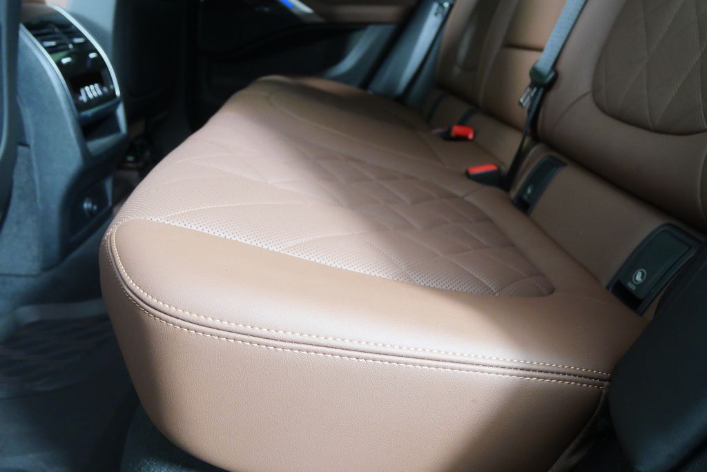 Thumbnail: 2023 BMW X6 - 15