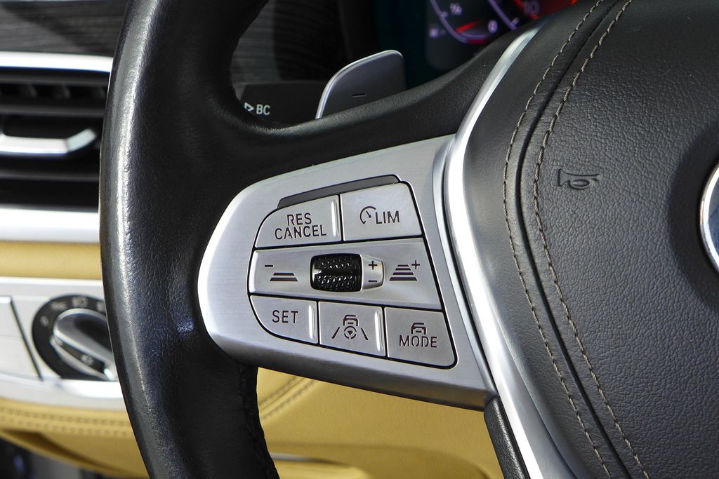 Thumbnail: 2021 BMW 7 Series - 29