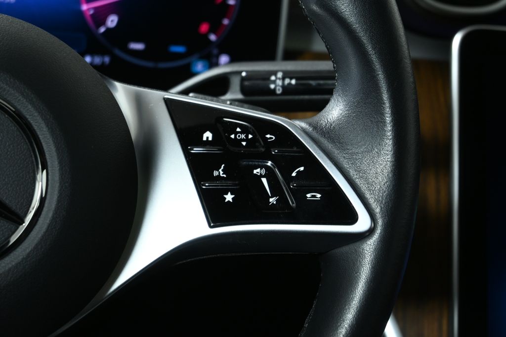 Thumbnail: 2025 Mercedes-Benz C-Class - 17