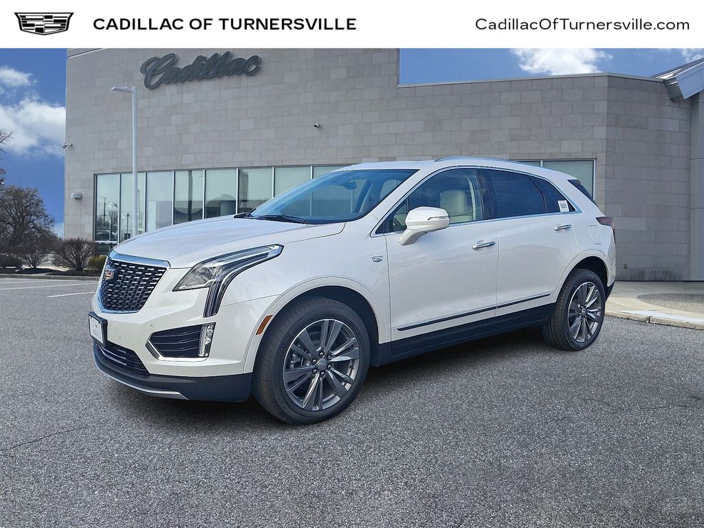 2025 Cadillac XT5 Premium Luxury Hero Image