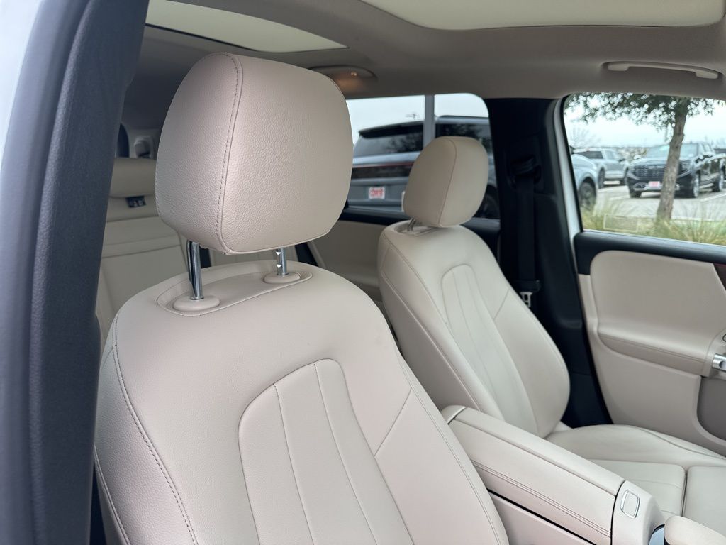 Used Car 2023 Mercedes-benz Glb  Glb 250 For Sale Under $35,000 In Austin, Texas