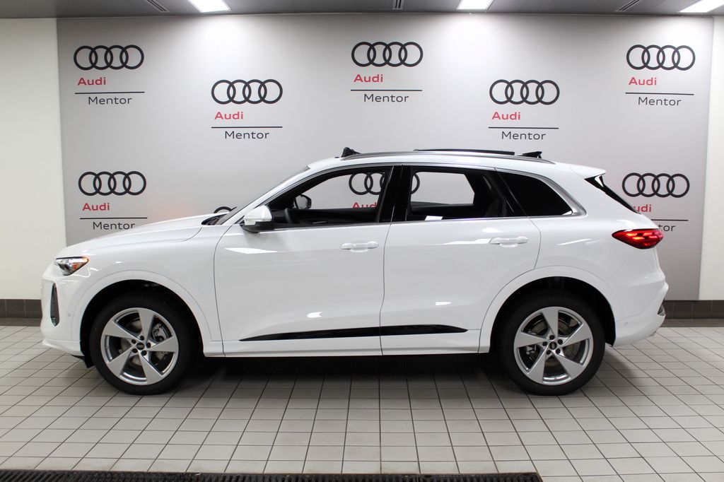 Thumbnail: 2025 Audi Q5 - 3