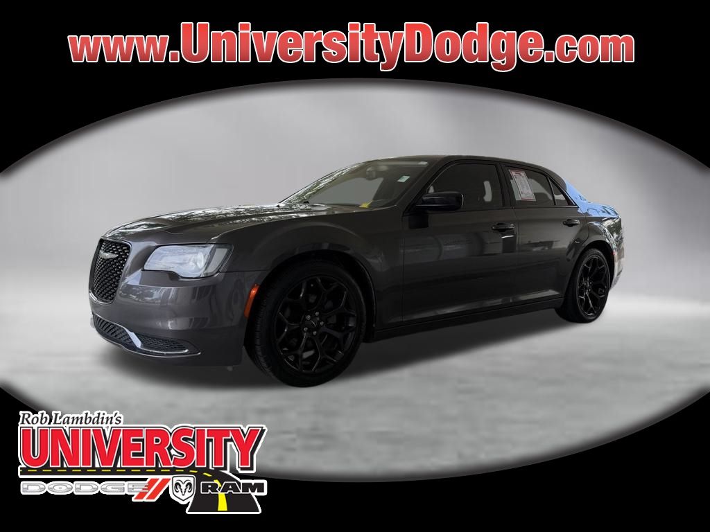 Gray (Granite Crystal Metallic Clearcoat) 2019 Chrysler 300 Sedan Rear-Wheel Drive 8-Speed Automatic