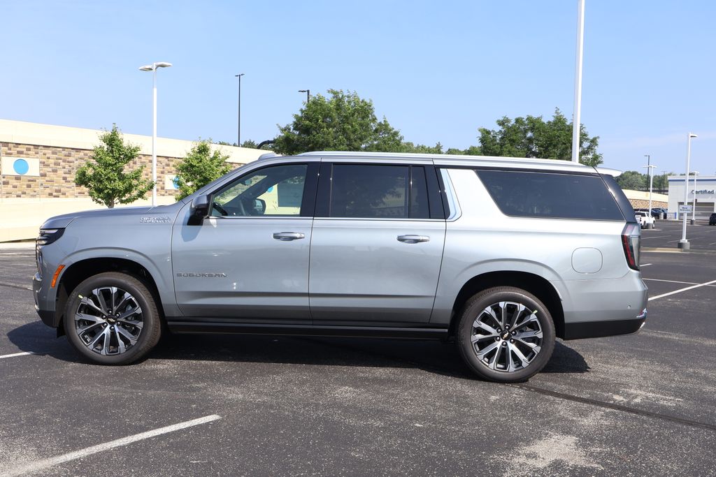 Thumbnail: 2025 Chevrolet Suburban - 12