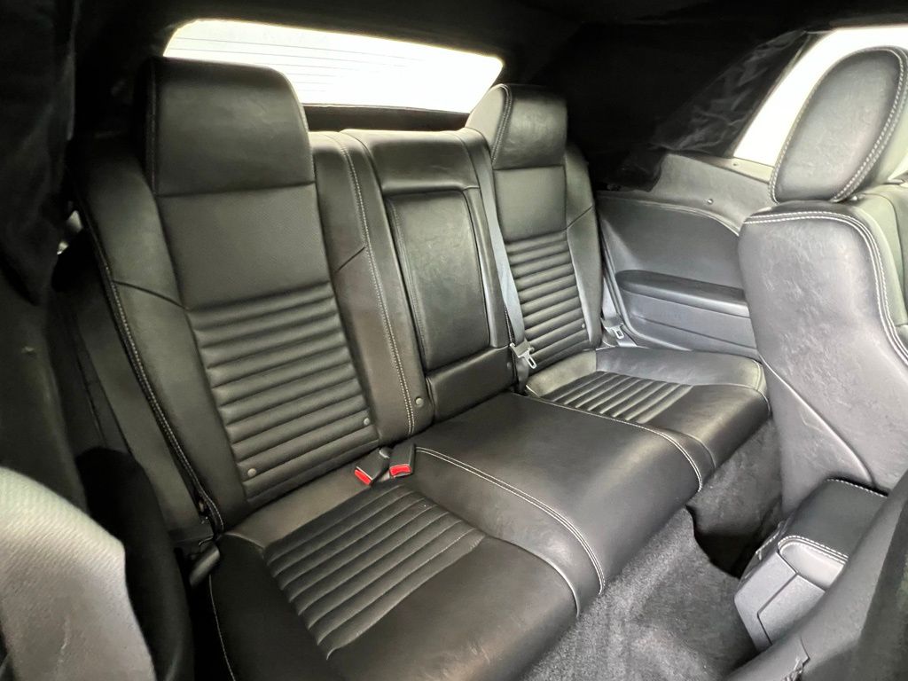 Thumbnail: 2010 Dodge Challenger - 15