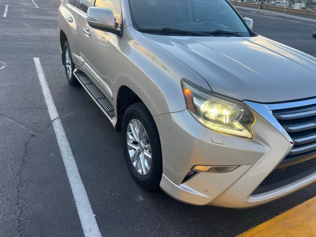 Thumbnail: 2014 Lexus GX - 2