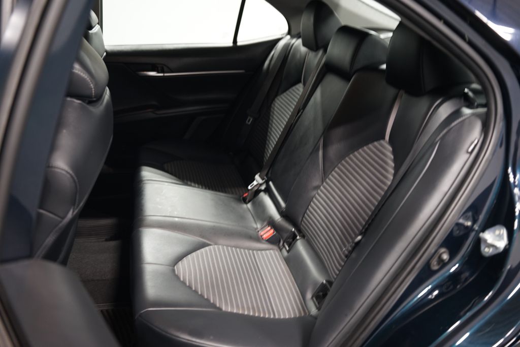 2021 Toyota Camry SE 26