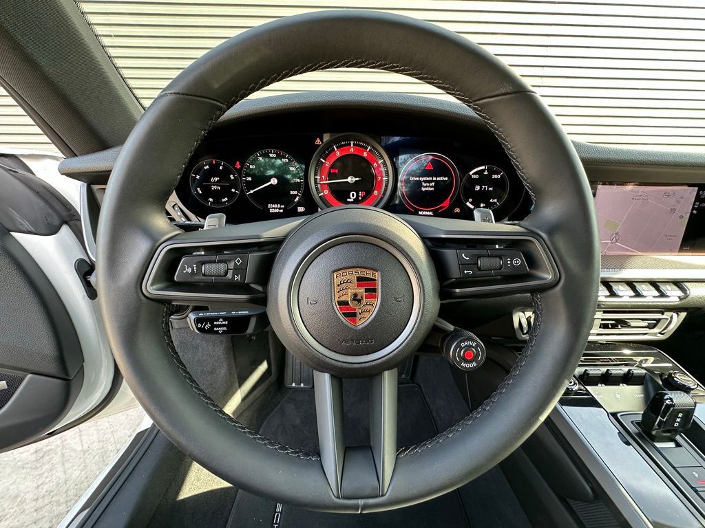 2024 Porsche 911 Carrera S 19