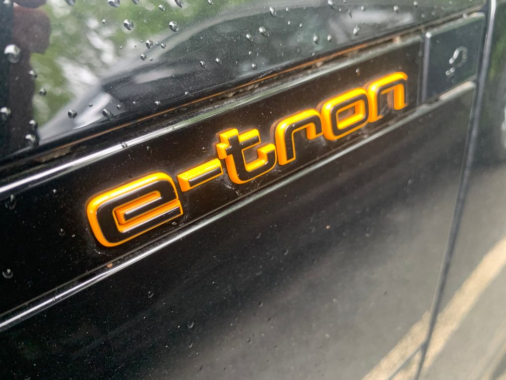 Thumbnail: 2023 Audi e-tron - 7