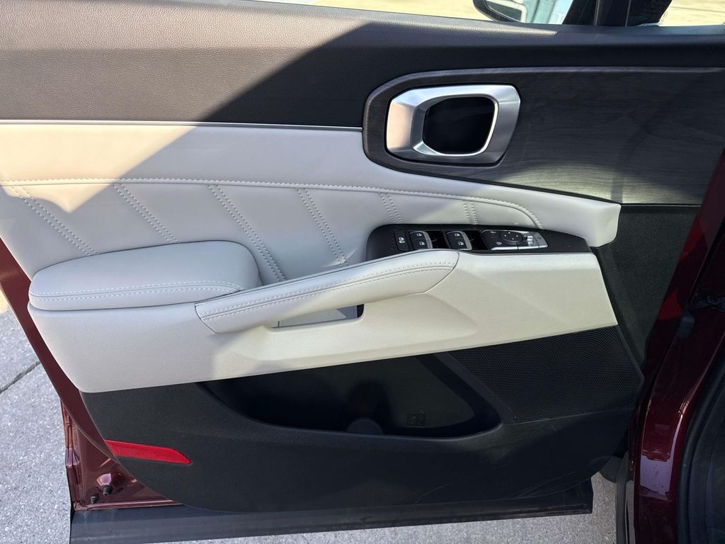 New 2025 Red Kia X-Line SX image 22