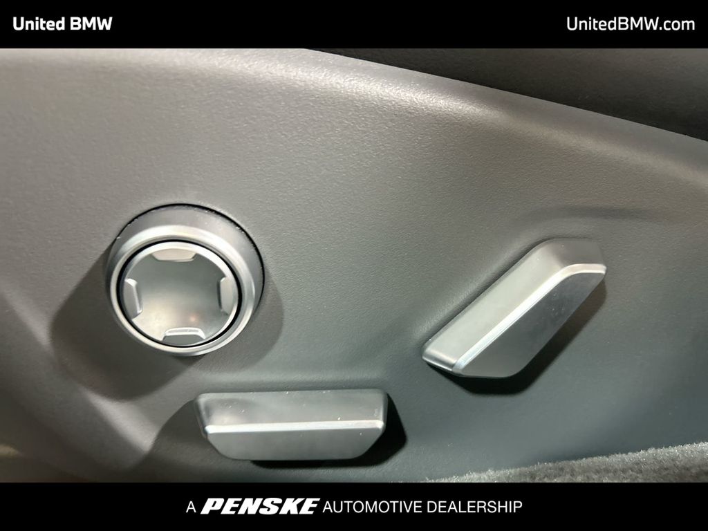 Thumbnail: 2023 Lucid Air - 12