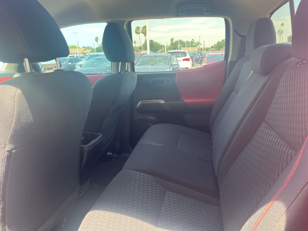 2022 Toyota Tacoma SR5 13