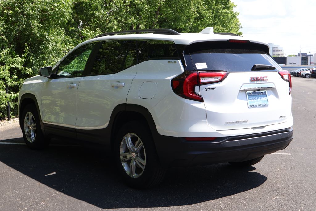 2023 GMC Terrain SLE 5
