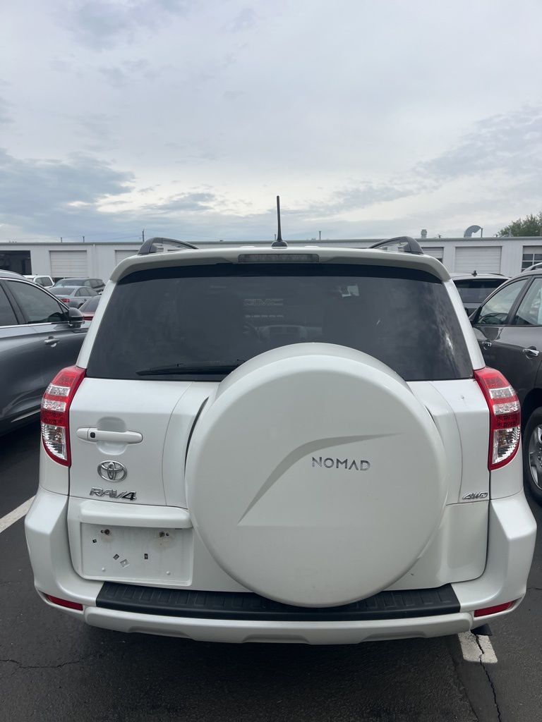 Thumbnail: 2012 Toyota RAV4 - 4