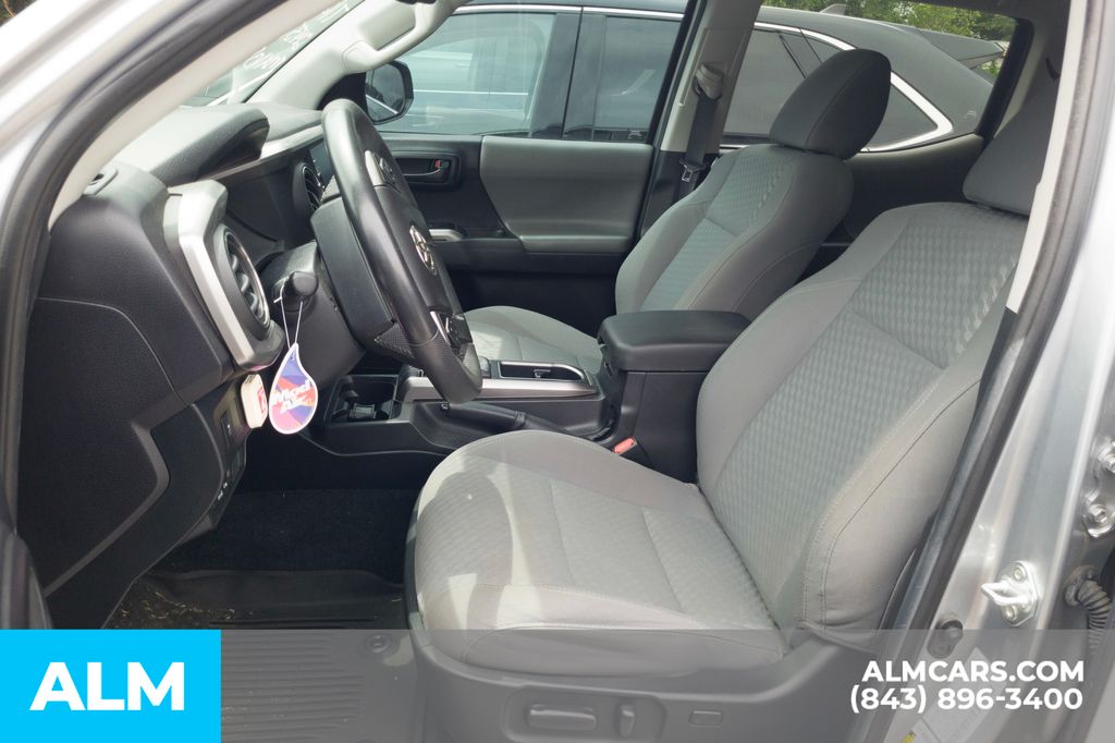 Used 2021 Silver Toyota SR5 image 9