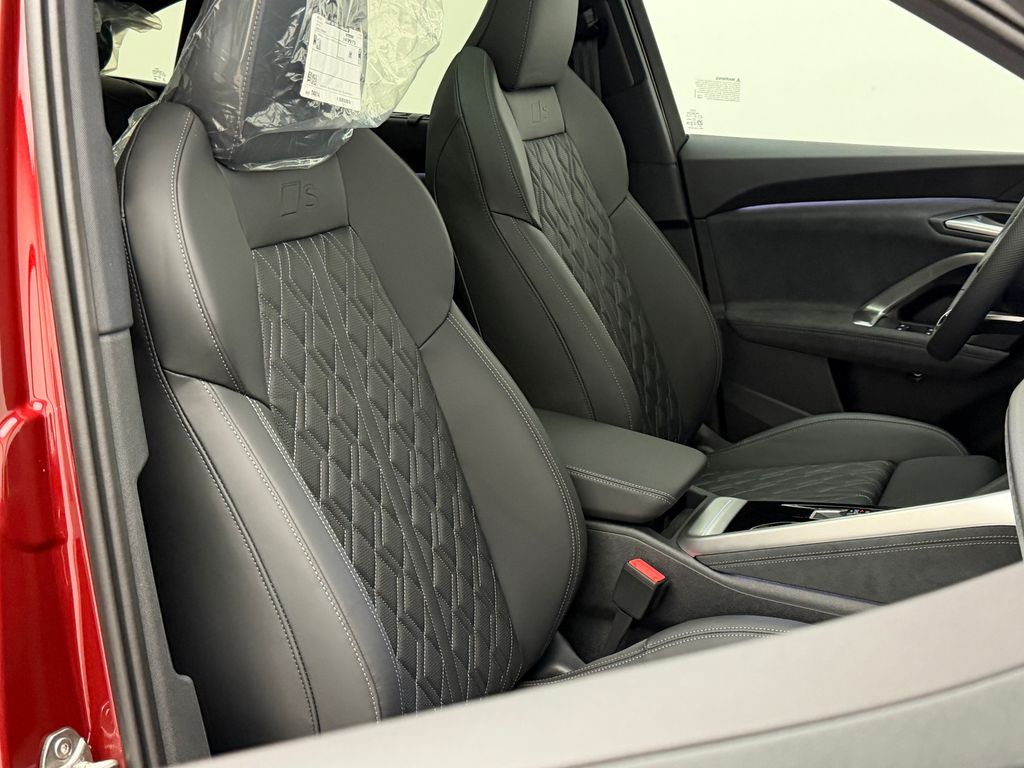 Thumbnail: 2026 Audi SQ5 - 11