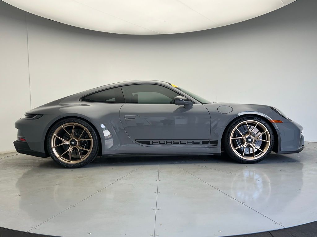 Thumbnail: 2022 Porsche 911 - 25