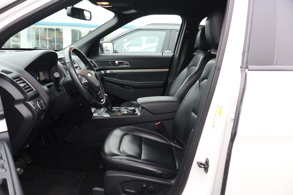 Thumbnail: 2019 Ford Explorer - 12