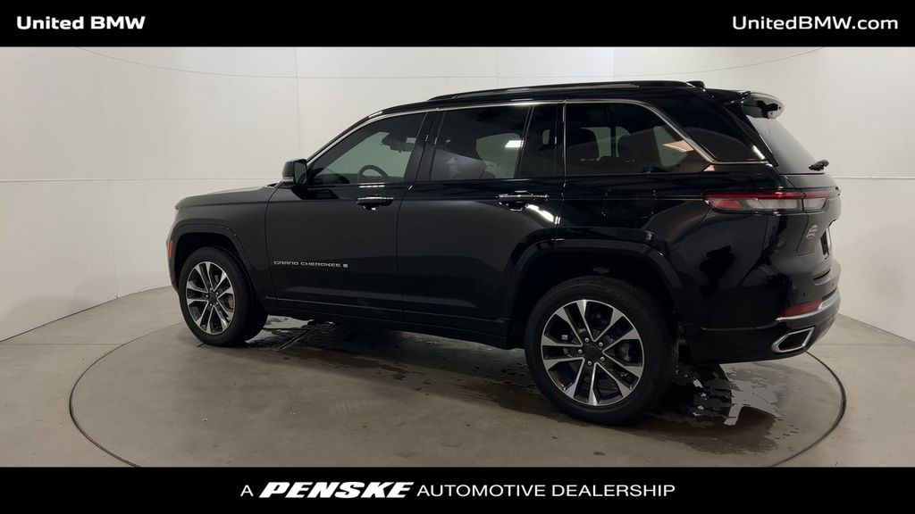 2023 Jeep Grand Cherokee Overland 6