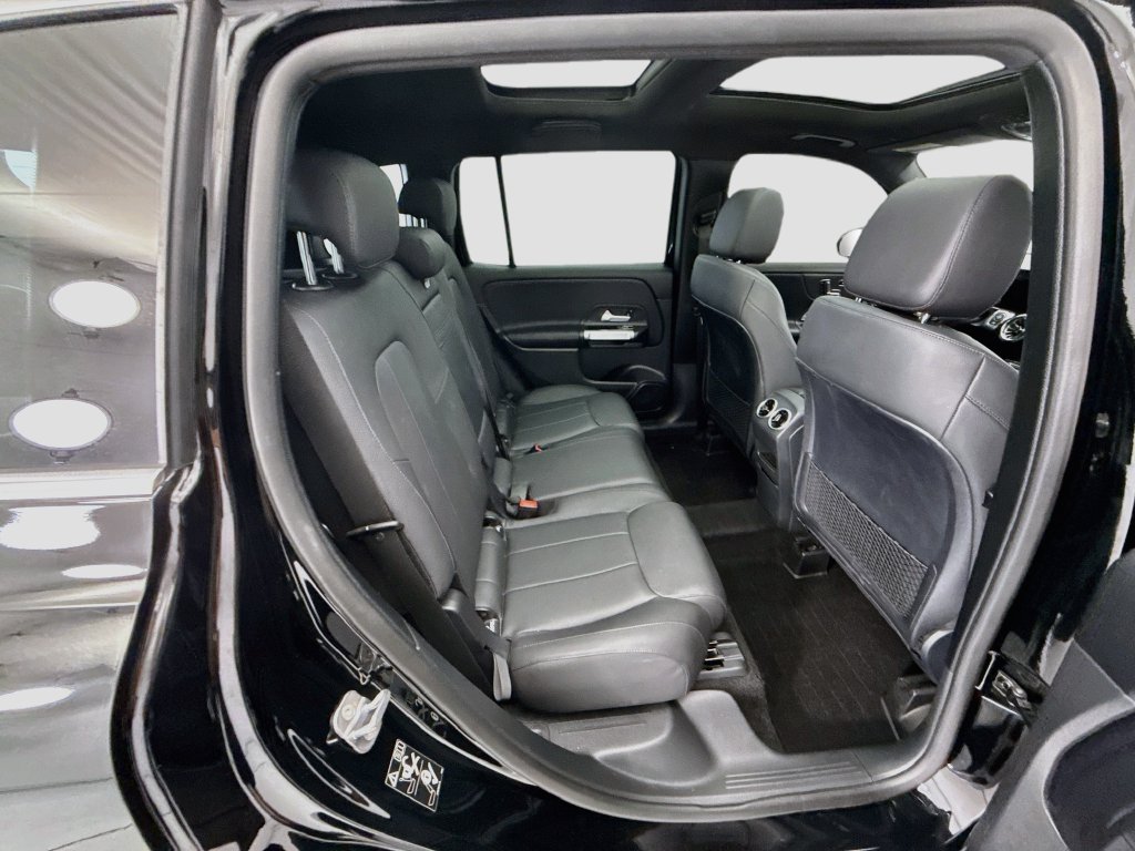 Thumbnail: 2023 Mercedes-Benz GLB - 21