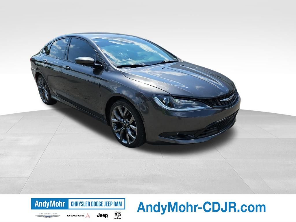 Crystal Metallic 2016 Chrysler 200 Sedan Front-Wheel Drive 9-Speed Automatic