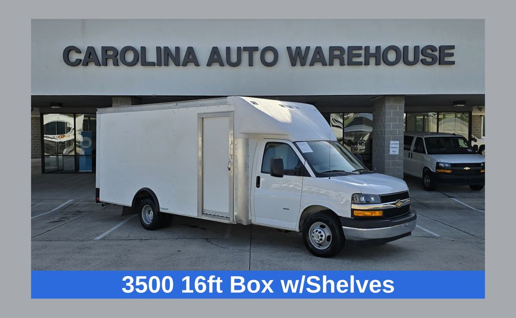 Summit White 2022 Chevrolet Express Chassis Van Rear-Wheel Drive 6-Speed Automatic Overdrive