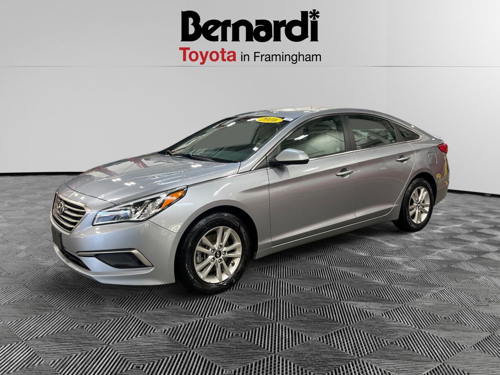 Shale Gray Metallic 2016 Hyundai Sonata SE FWD Sedan Front-Wheel Drive 6-Speed Automatic