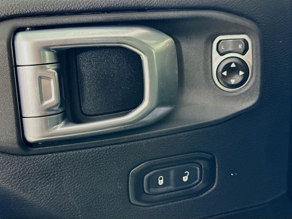 Used Car 2023 Jeep Gladiator  Rubicon For Sale Under $40,000 In Austin, Texas