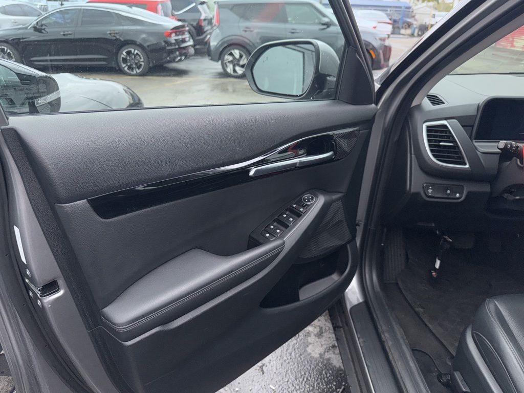 Used 2025 Steel Gray Kia EX image 10