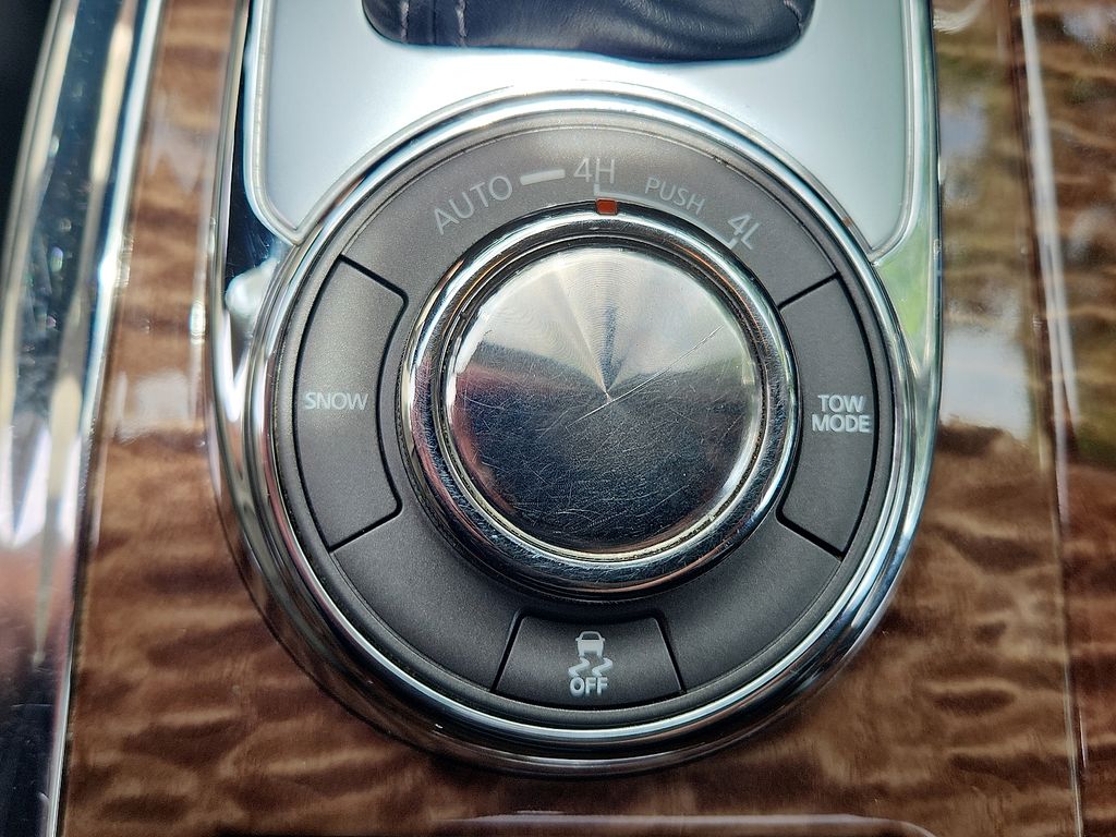 2018 Nissan Armada Platinum Edition 28