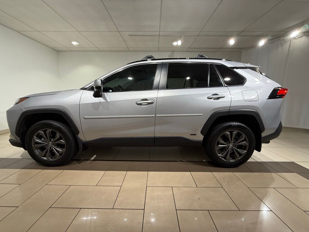 Thumbnail: 2024 Toyota RAV4 - 2