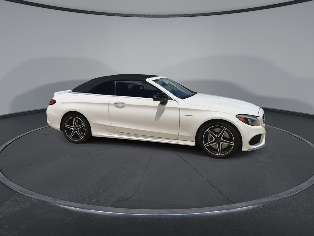 Thumbnail: 2017 Mercedes-Benz C-Class - 2
