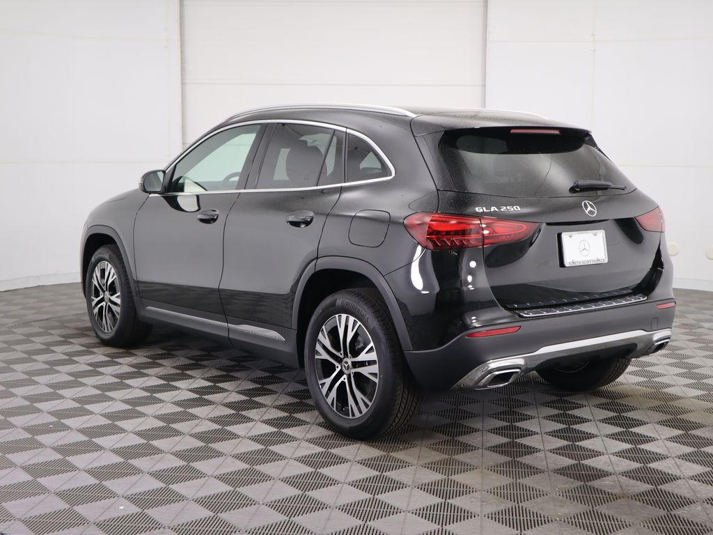 Thumbnail: 2025 Mercedes-Benz GLA - 7